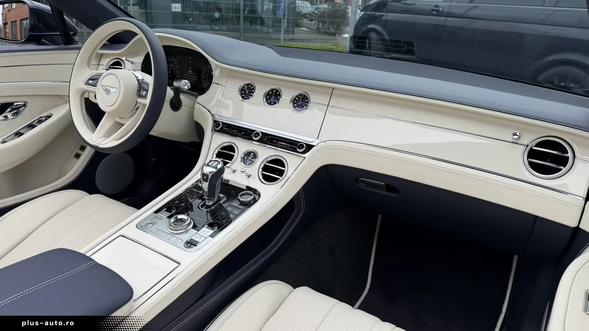 Bentley Continental GTC  Touring Front Seat Rotating