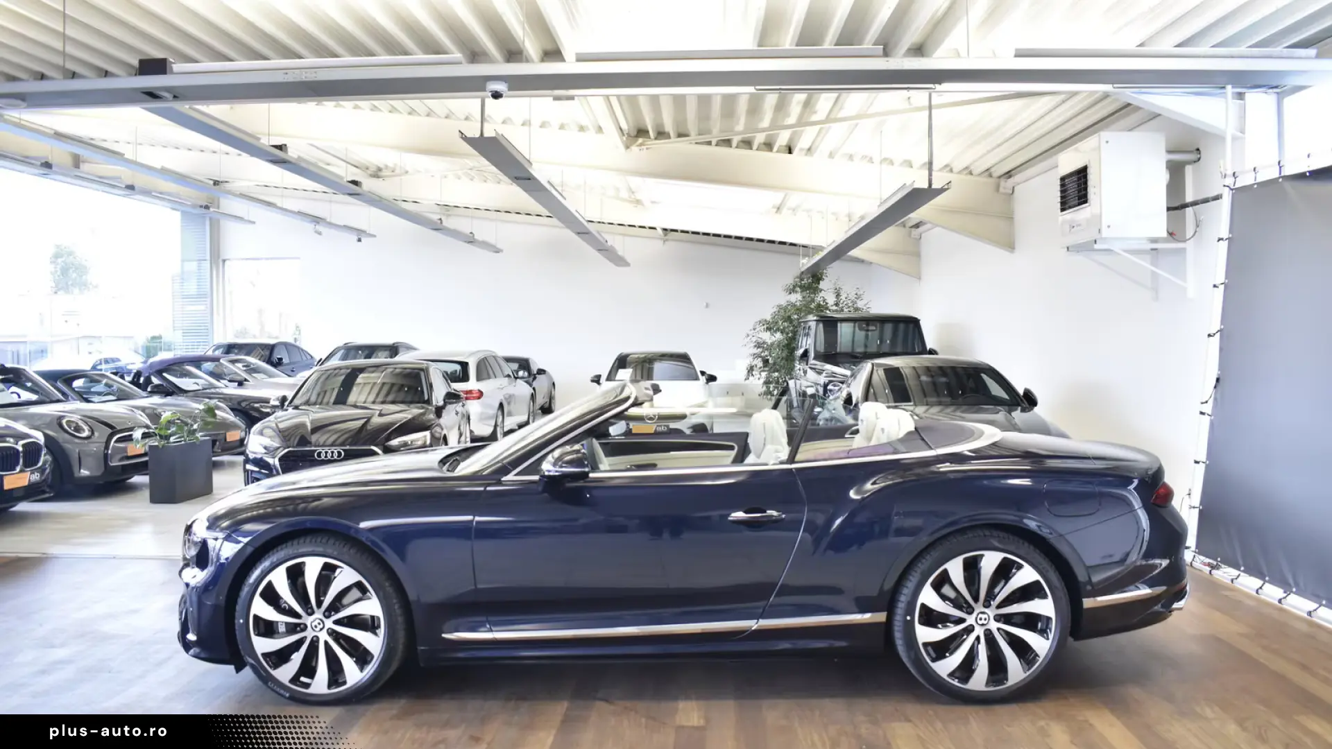 BENTLEY Continental GTC 2025 — imagine 4
