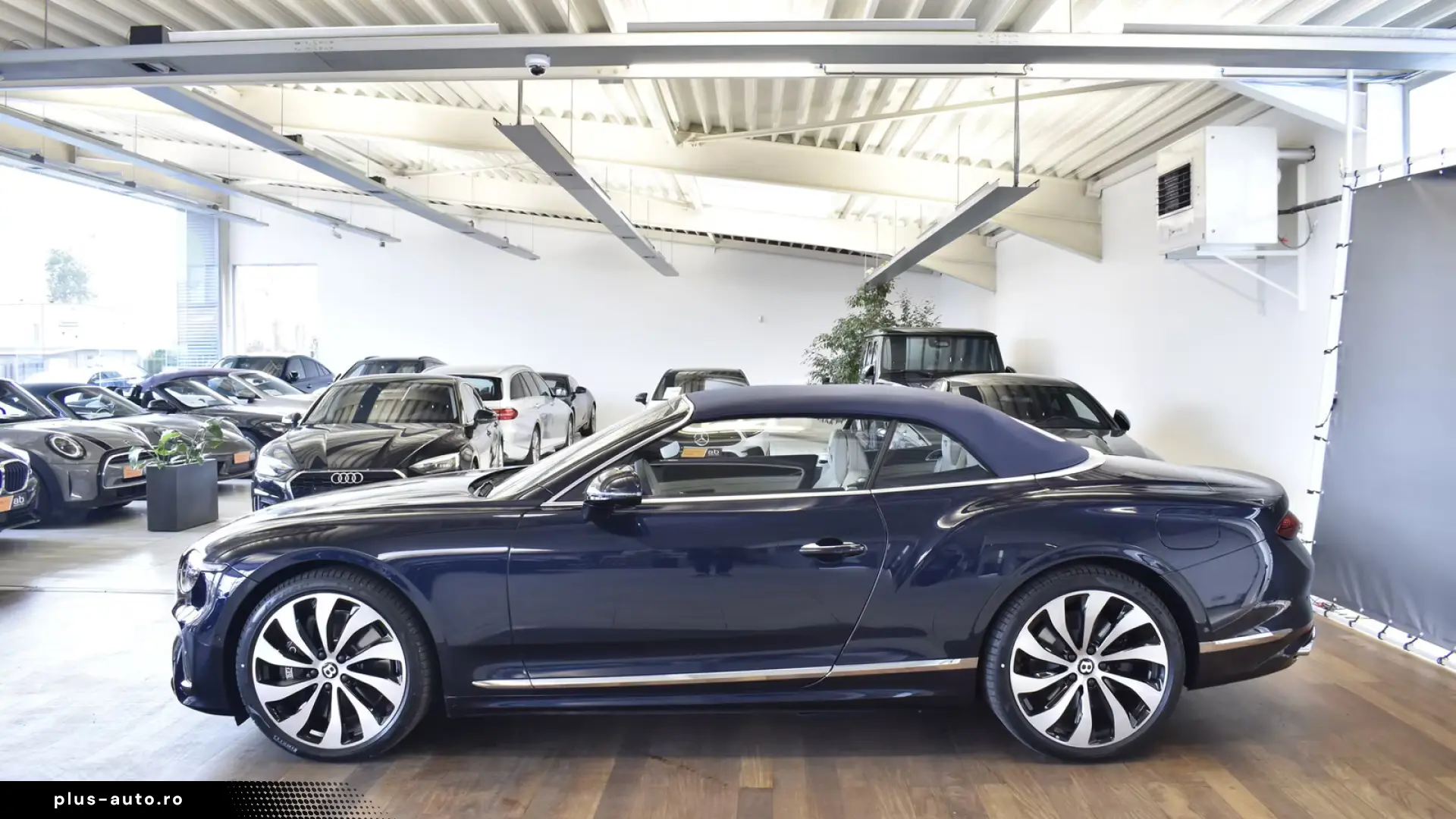 BENTLEY Continental GTC 2025 — imagine 5