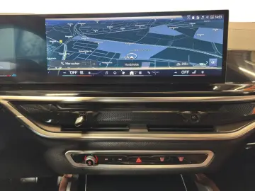BMW X6 xDr30d MSport SkyLounge Massage Ventil SoftClose 360