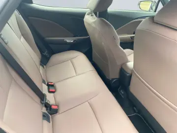 Lexus LBX ELEGANT rear view camera   Sitzh. Navi