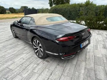 Bentley Continental GTC V8 Hybrid Mulliner Optik