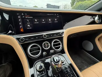 Bentley Continental GTC V8 Hybrid Mulliner Optik
