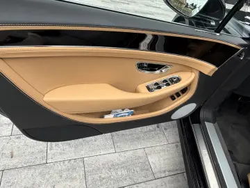 Bentley Continental GTC V8 Hybrid Mulliner Optik