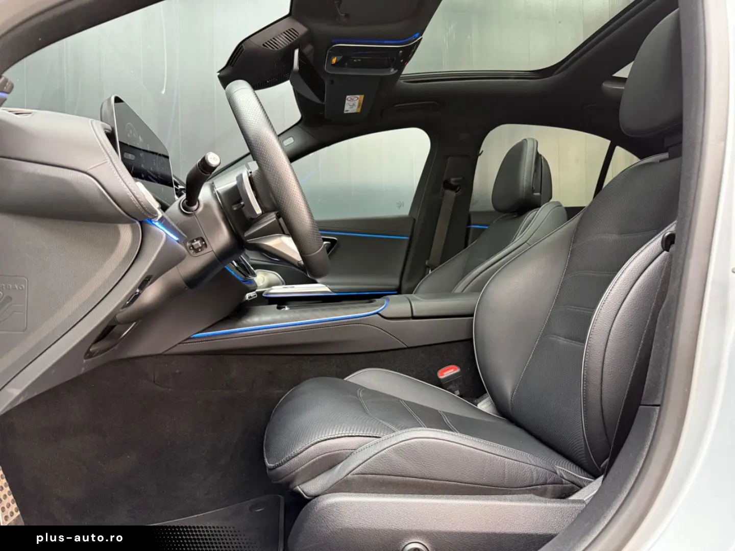 MERCEDES-BENZ E 220 d AMG  Pano  Night-Paket Burmester