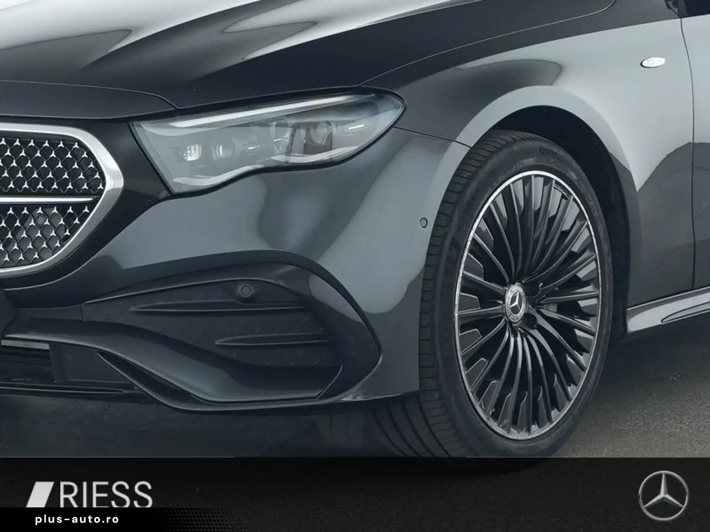 MERCEDES-BENZ E 300 de AMG Sport Night Distr Pano 360