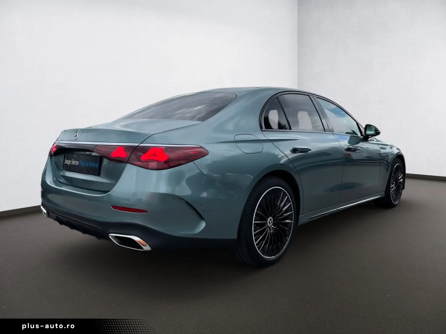 MERCEDES-BENZ E 300 e AMG-Adv  Night Pano Leder 20