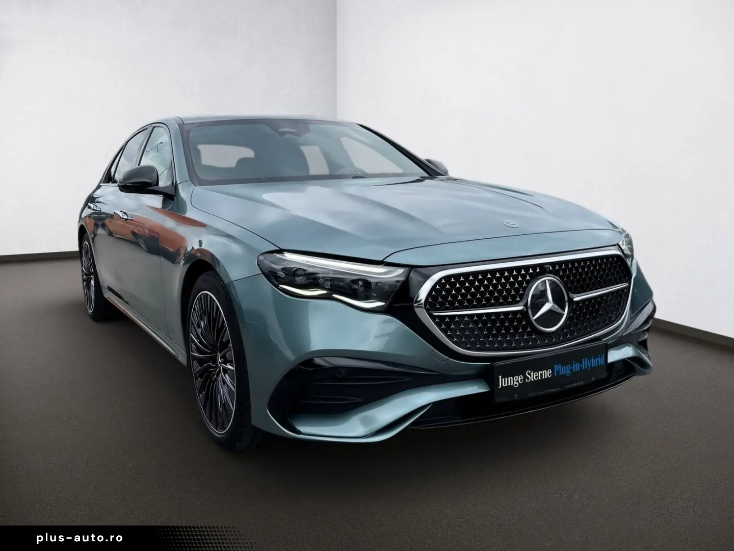 MERCEDES-BENZ E 300 e AMG-Adv  Night Pano Leder 20