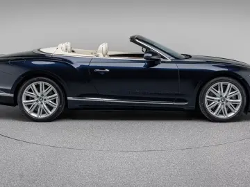 Bentley Continental GTC V8 Hybrid   Head-Up Display