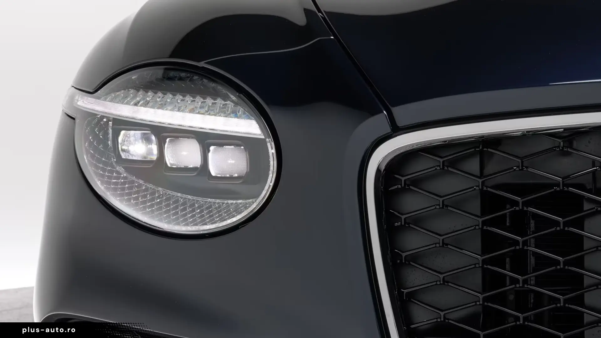 Bentley Continental GTC V8 Hybrid   Head-Up Display