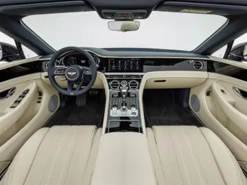 Bentley Continental GTC V8 Hybrid   Head-Up Display