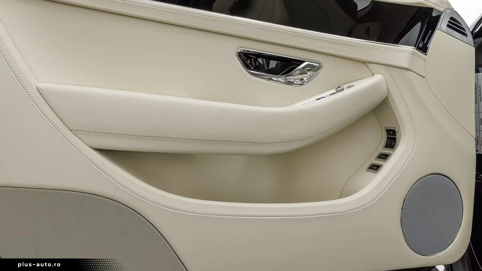 Bentley Continental GTC V8 Hybrid   Head-Up Display
