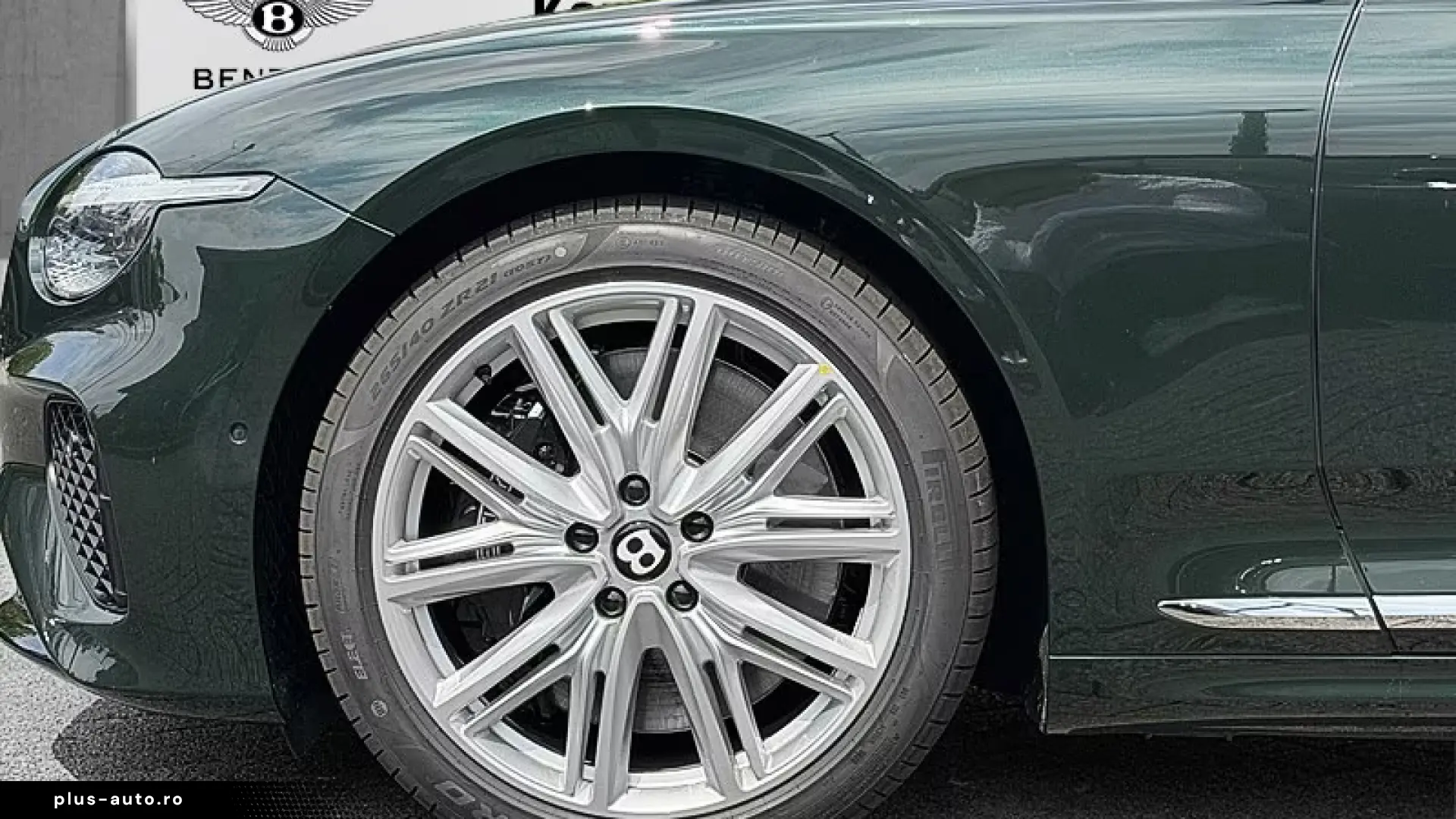 Bentley Continental GTC  Touring FrontSeat Rotating