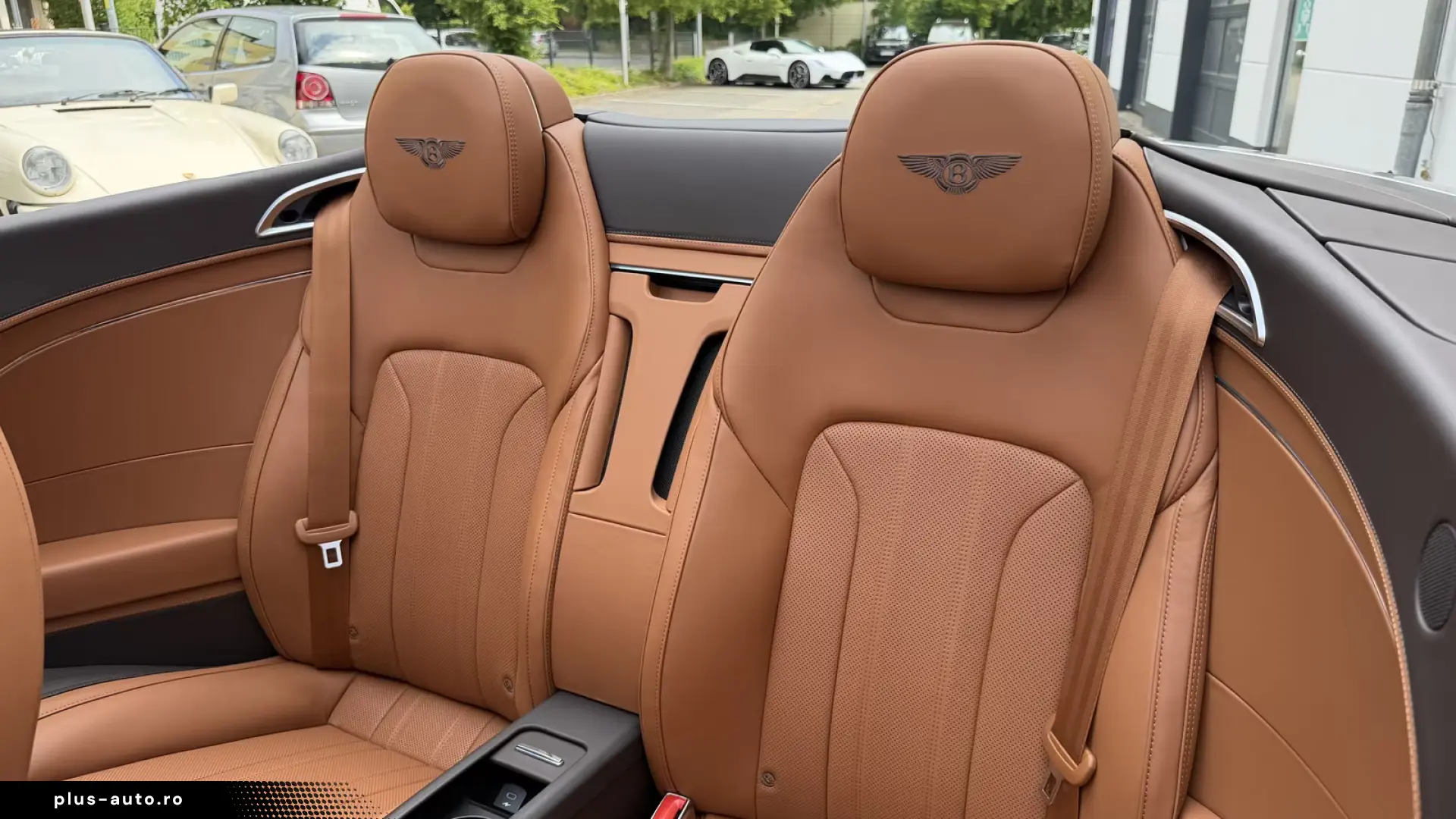 Bentley Continental GTC  Touring FrontSeat Rotating