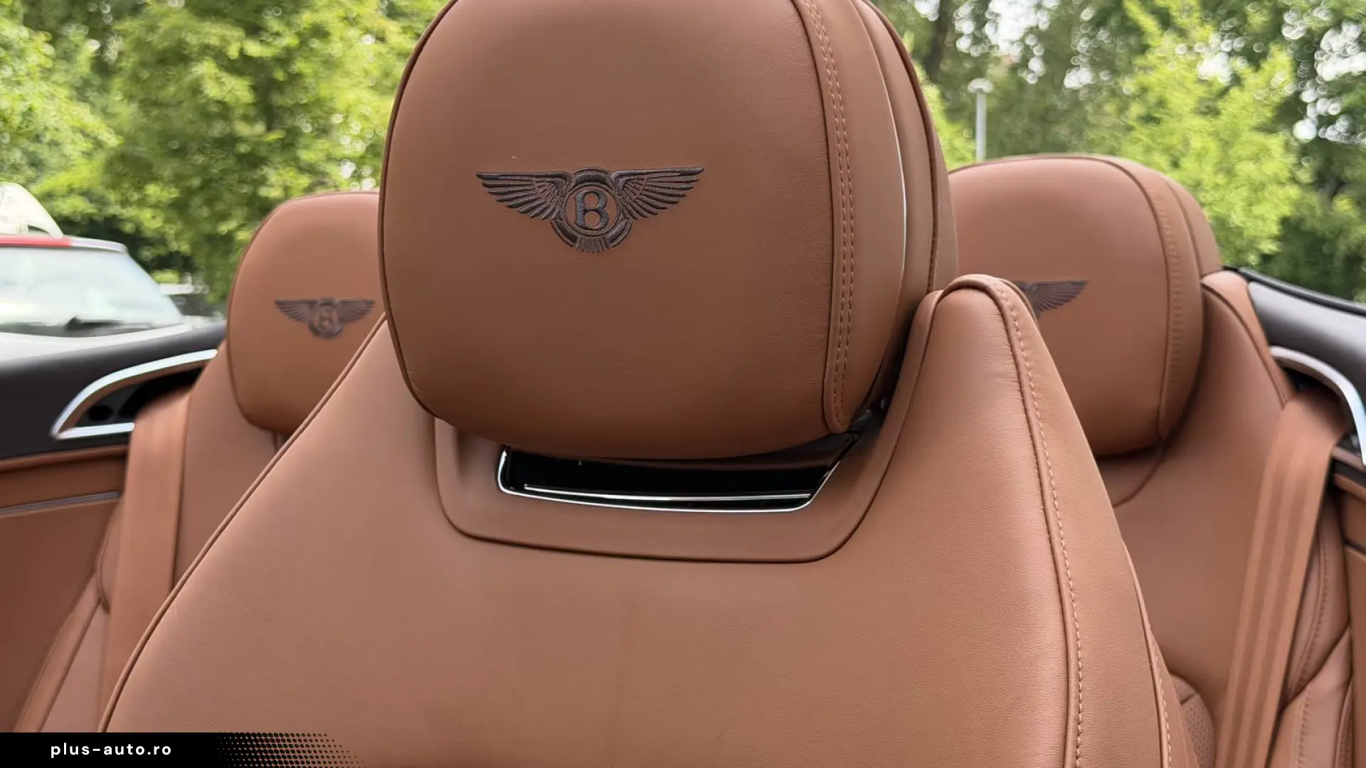Bentley Continental GTC  Touring FrontSeat Rotating