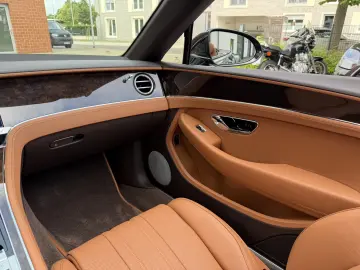 Bentley Continental GTC  Touring FrontSeat Rotating