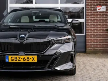 BMW 550e xDrive M Sport Pro Pano