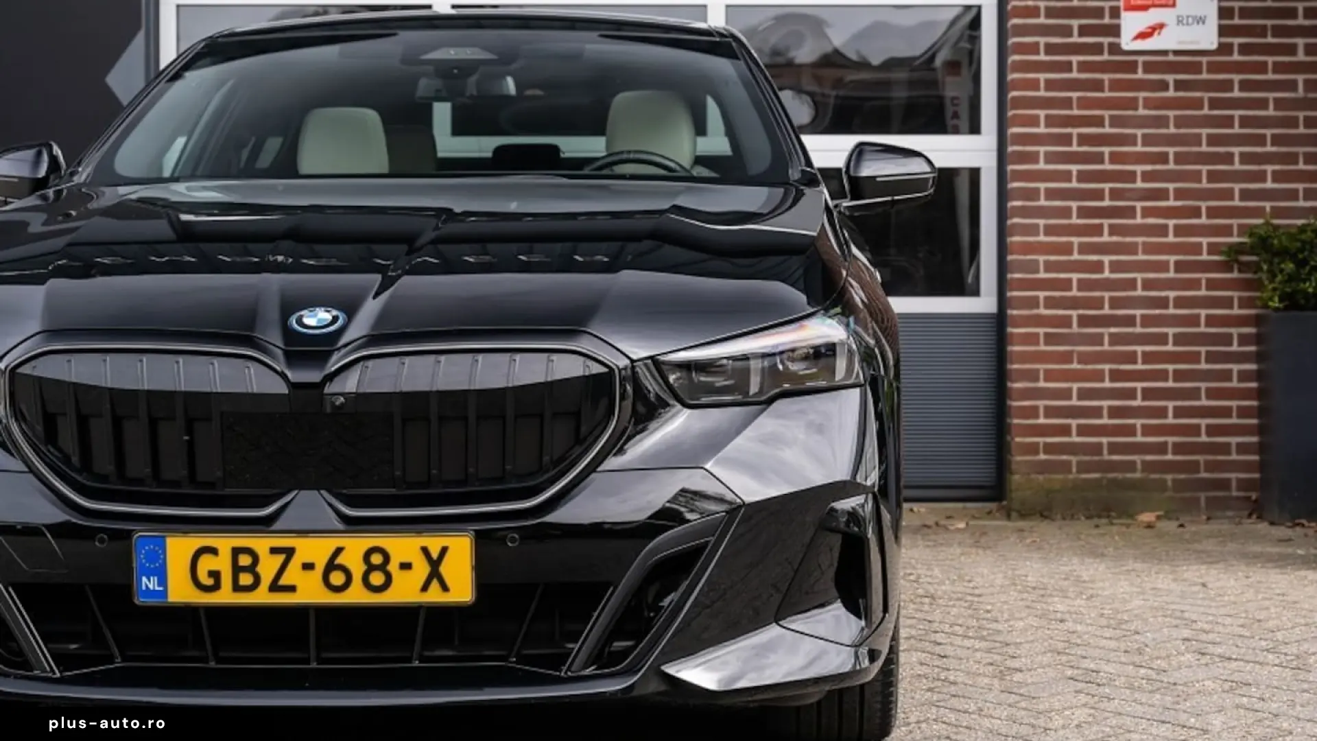 BMW 550e xDrive M Sport Pro Pano