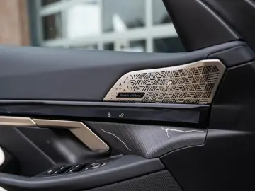 BMW 550e xDrive M Sport Pro Pano