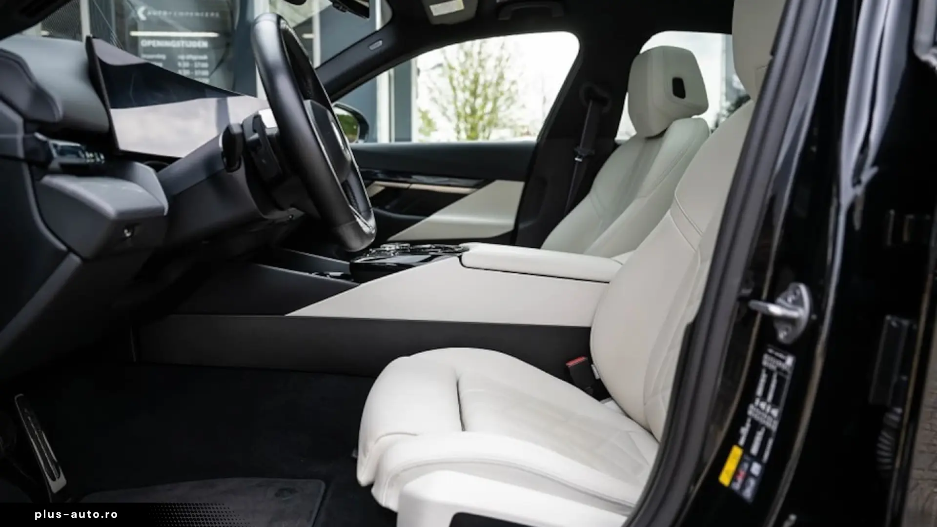 BMW 550e xDrive M Sport Pro Pano
