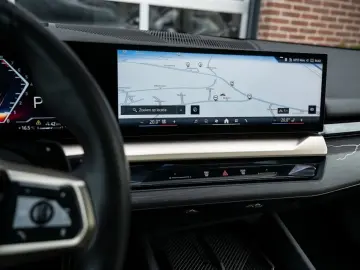 BMW 550e xDrive M Sport Pro Pano
