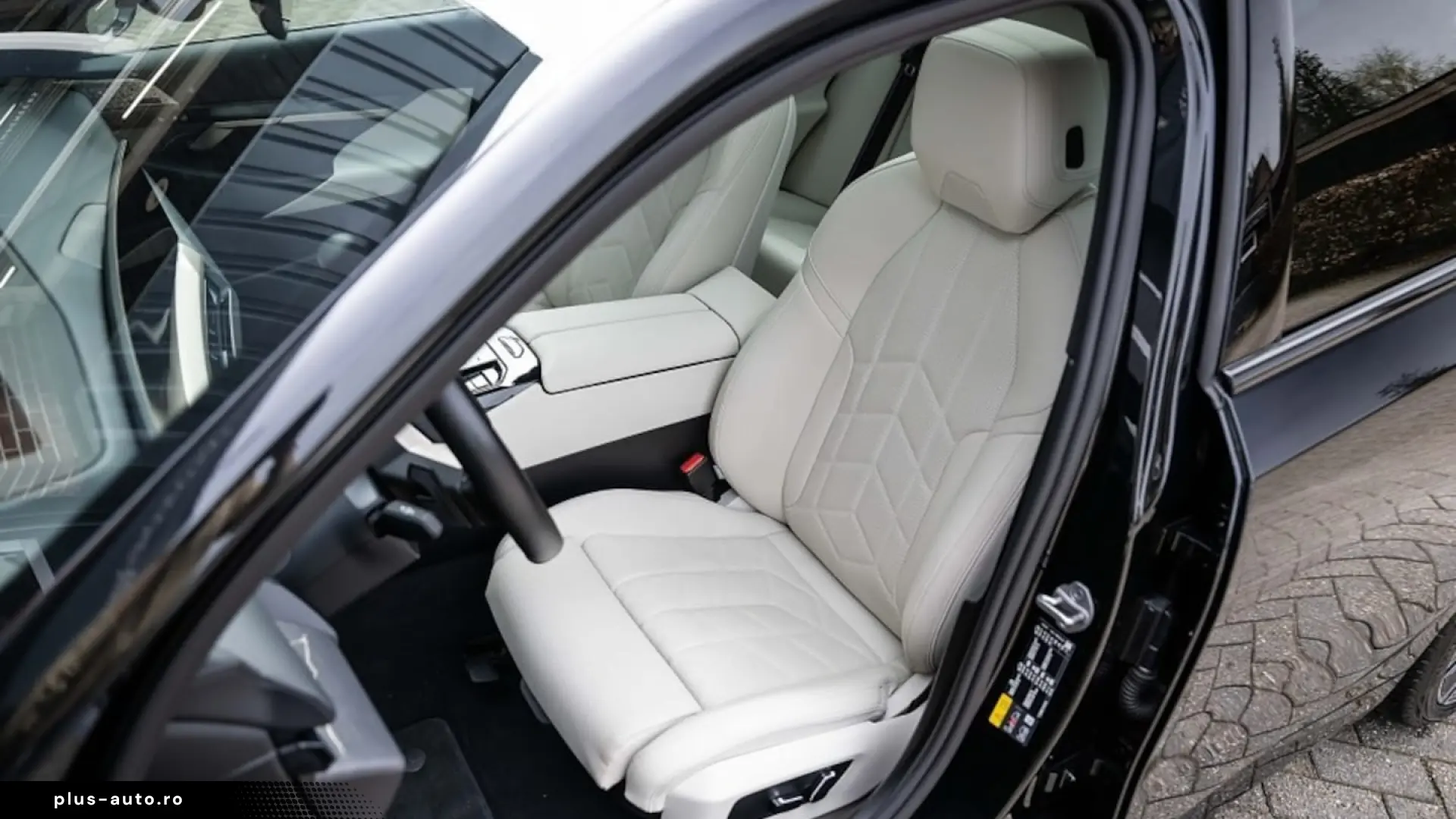 BMW 550e xDrive M Sport Pro Pano