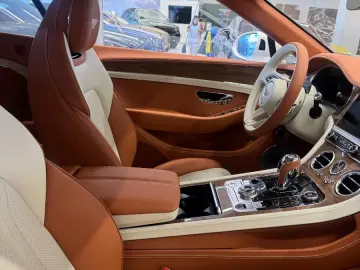 Bentley Continental GTC V8- B&O- 22