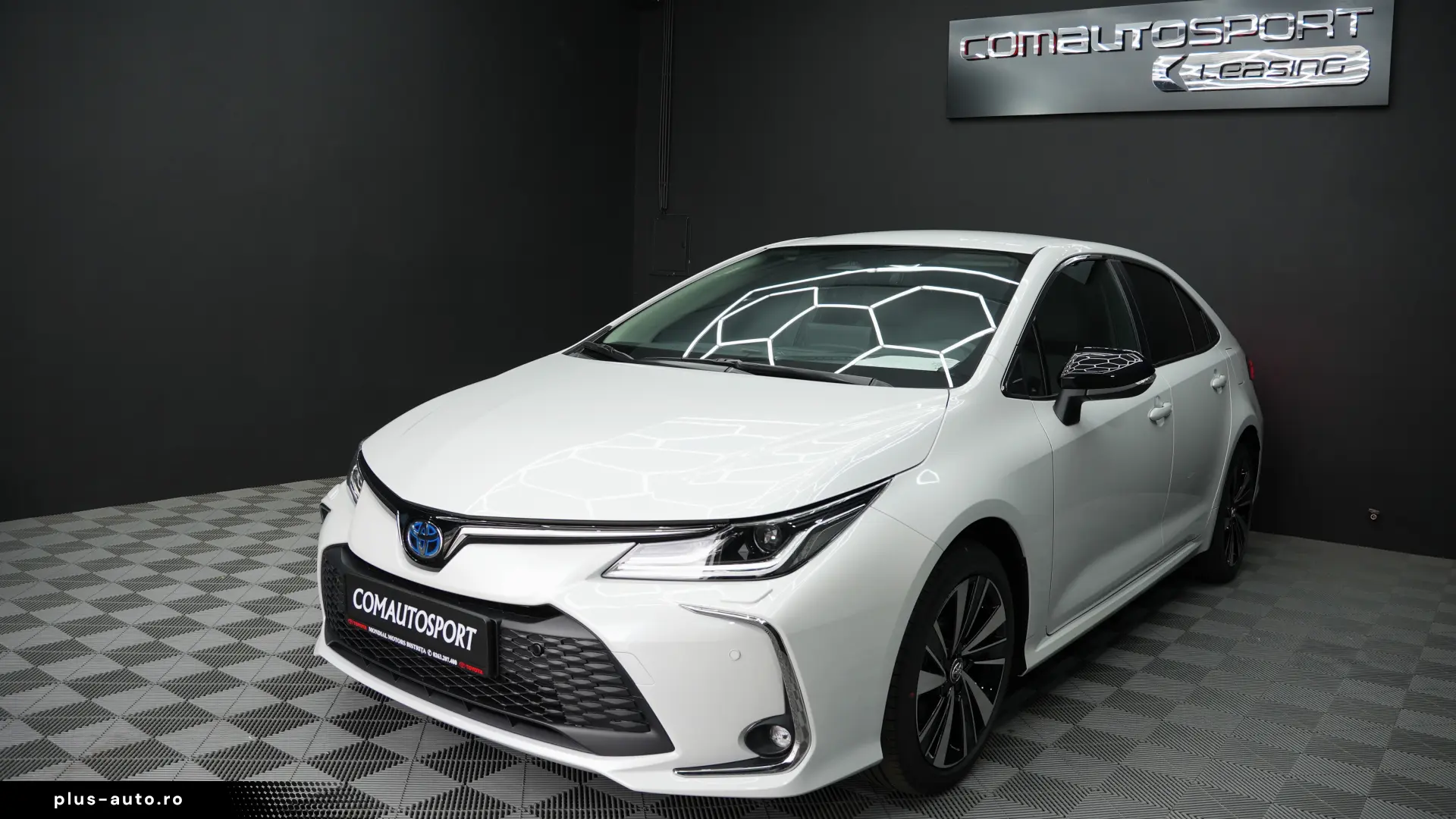 TOYOTA COROLLA SEDAN HYB DYNAMIC