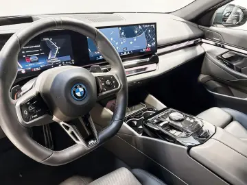 BMW 530e M Sport Edition   Innovation Pack