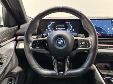 BMW 530e M Sport Edition   Innovation Pack