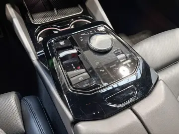 BMW 530e M Sport Edition   Innovation Pack