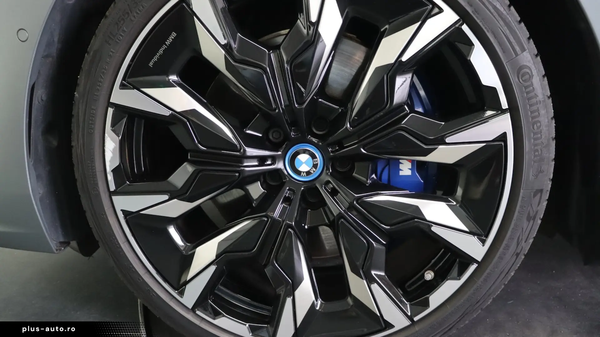 BMW 550e xDrive M Sport   Panoramic