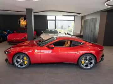 Ferrari Amalfi   Rosso Imola  Lift ACC P.Display