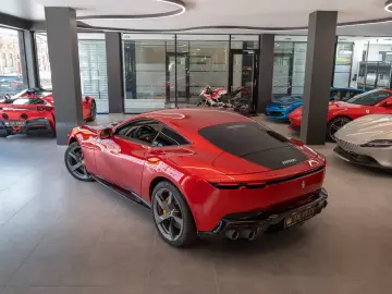 Ferrari Amalfi   Rosso Imola  Lift ACC P.Display