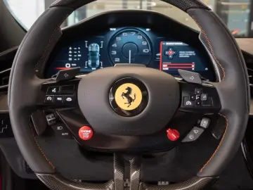 Ferrari Amalfi   Rosso Imola  Lift ACC P.Display