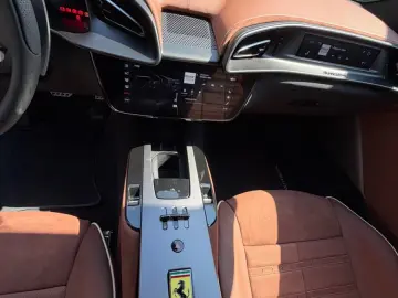 Ferrari Amalfi  Beif.Display Heckradar