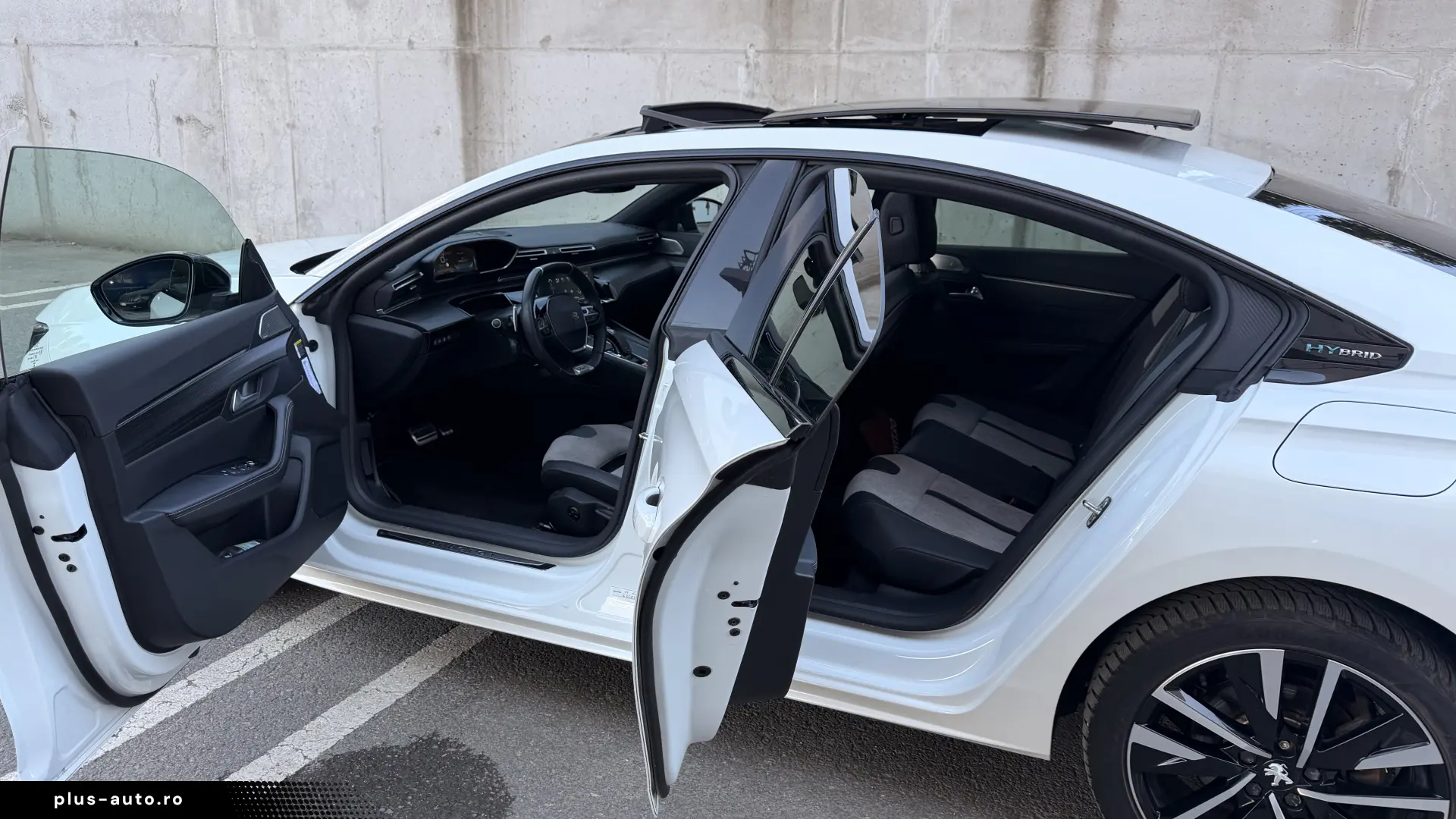 PEUGEOT 3008 GT