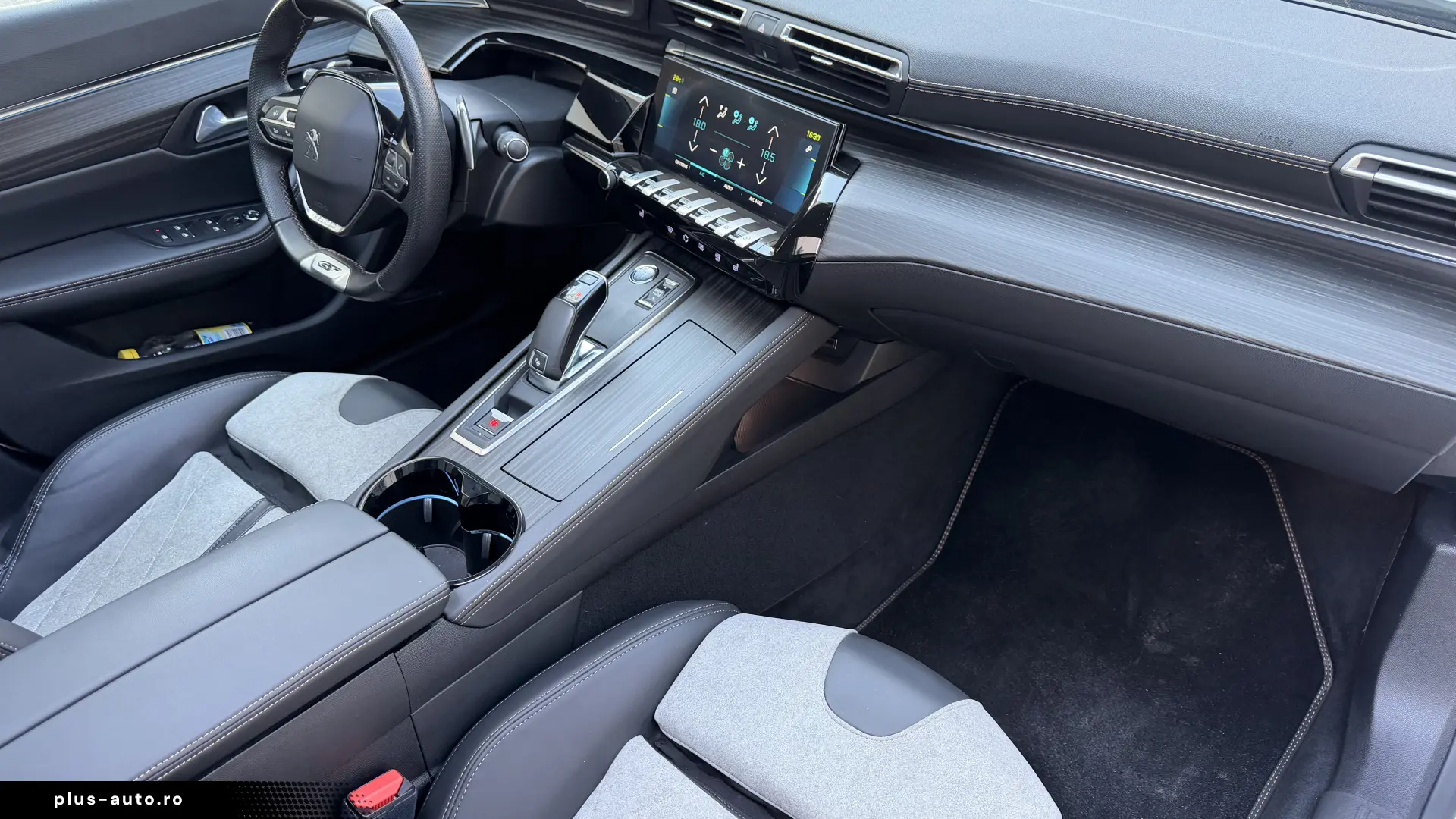 PEUGEOT 3008 GT