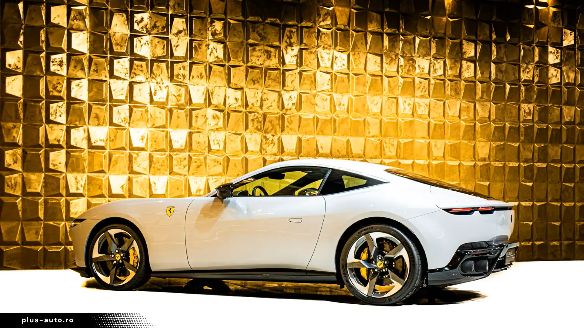 Ferrari Amalfi PASSENGER DISPLAY