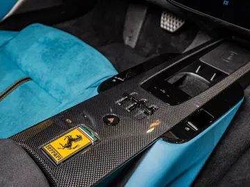 Ferrari Amalfi PASSENGER DISPLAY