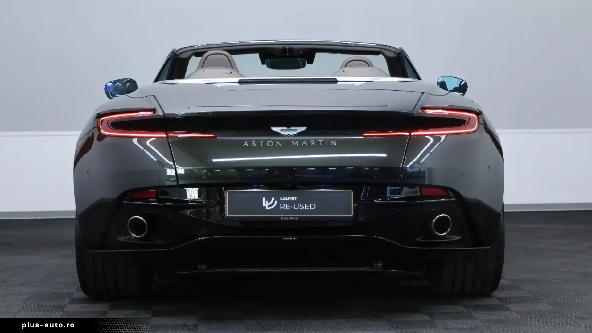 Aston Martin DB12 Volante
