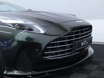 Aston Martin DB12 Volante