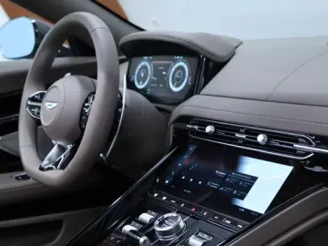 Aston Martin DB12 Volante