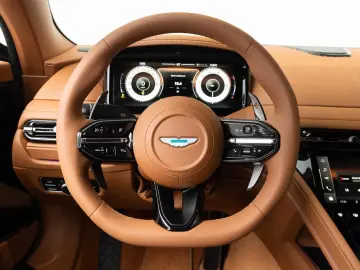 Aston Martin DB12