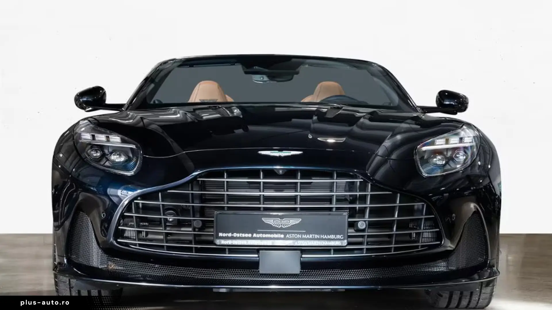 Aston Martin DB12 Volante