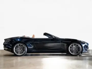 Aston Martin DB12 Volante