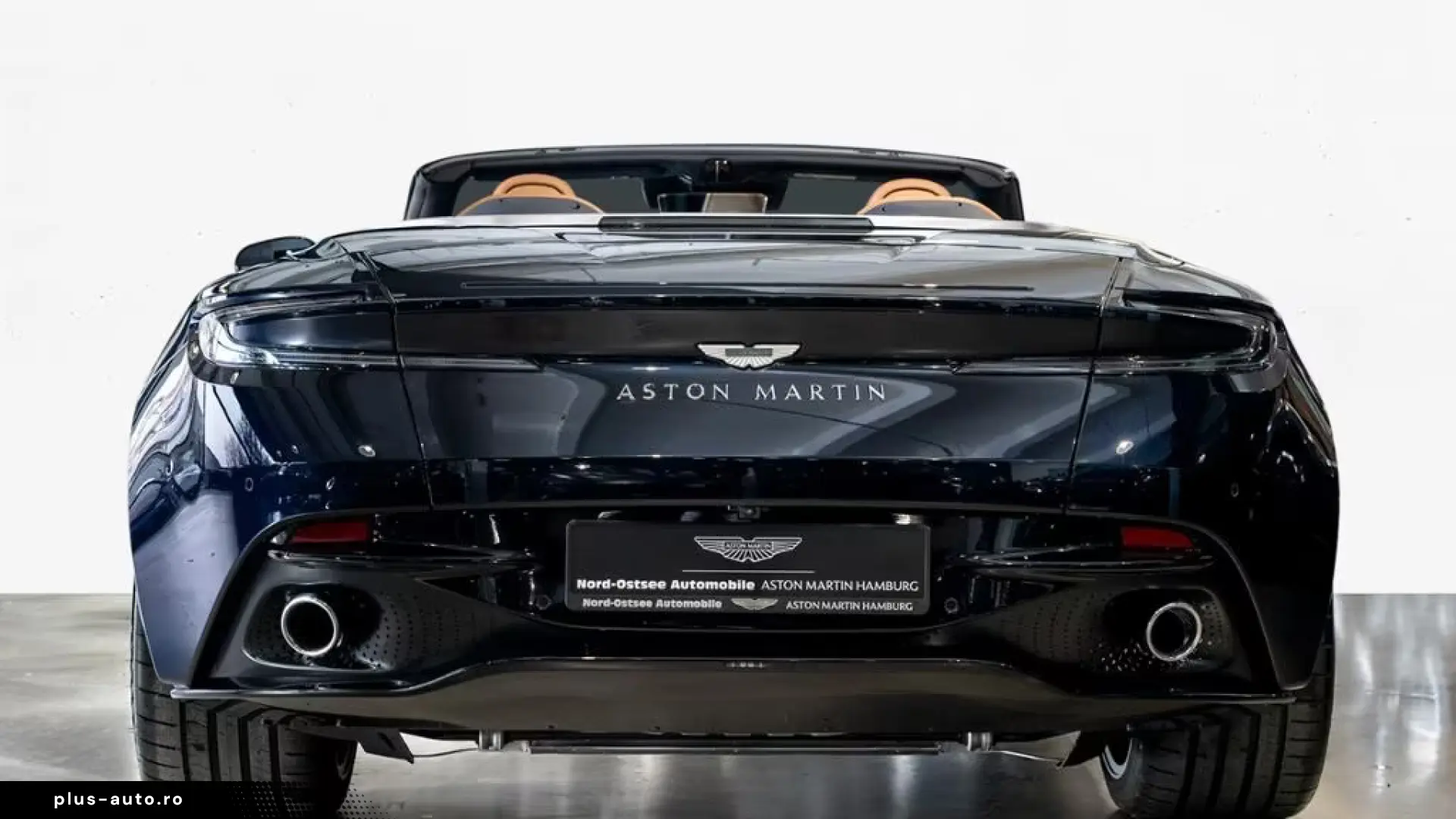 Aston Martin DB12 Volante