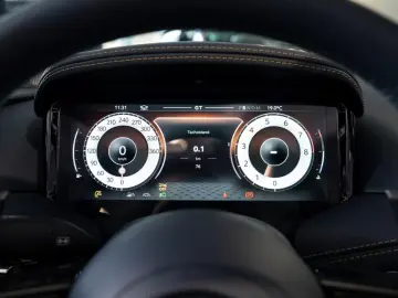Aston Martin DB12 Volante