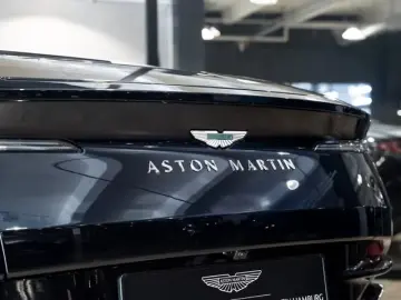 Aston Martin DB12 Volante