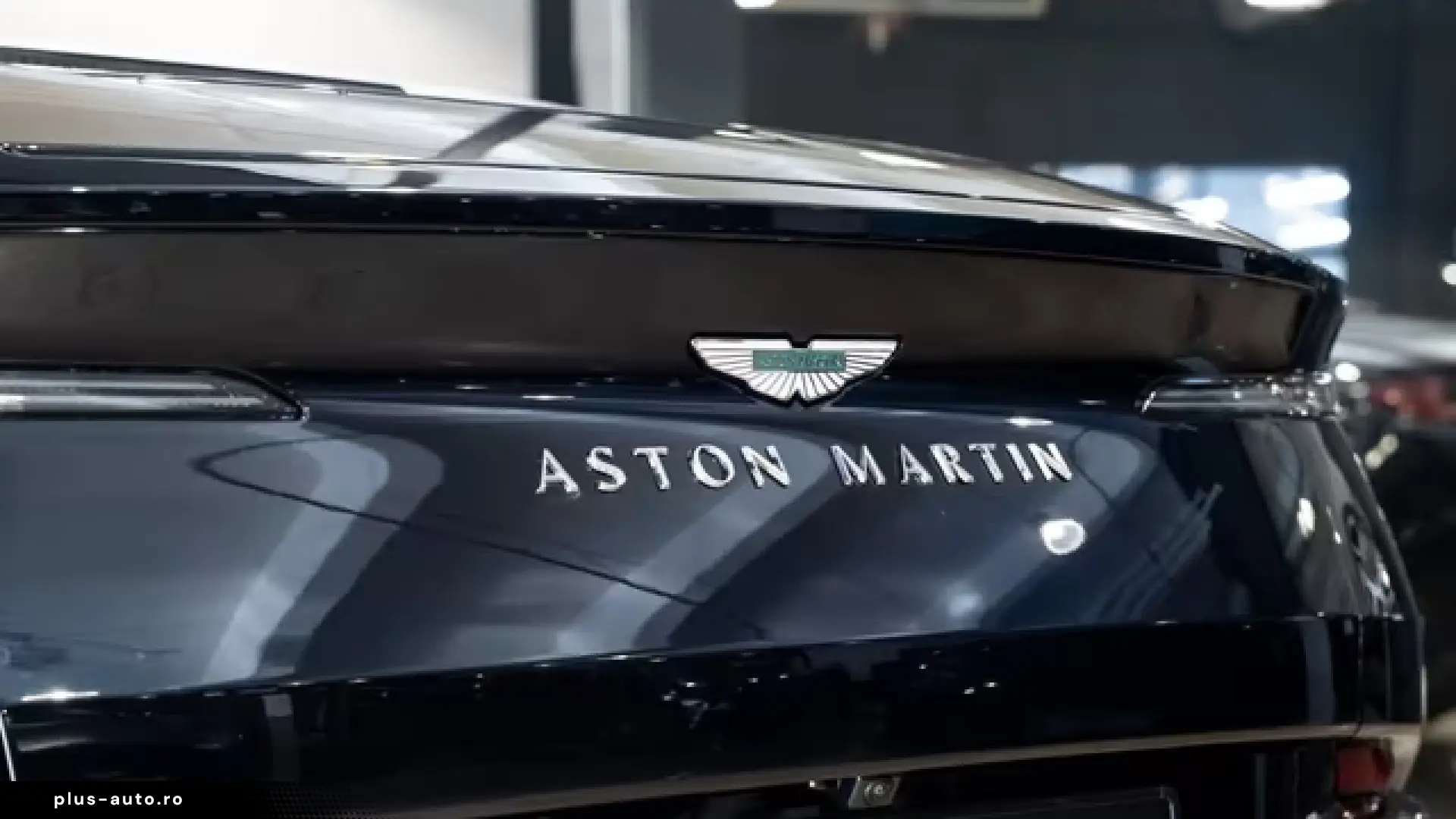 Aston Martin DB12 Volante